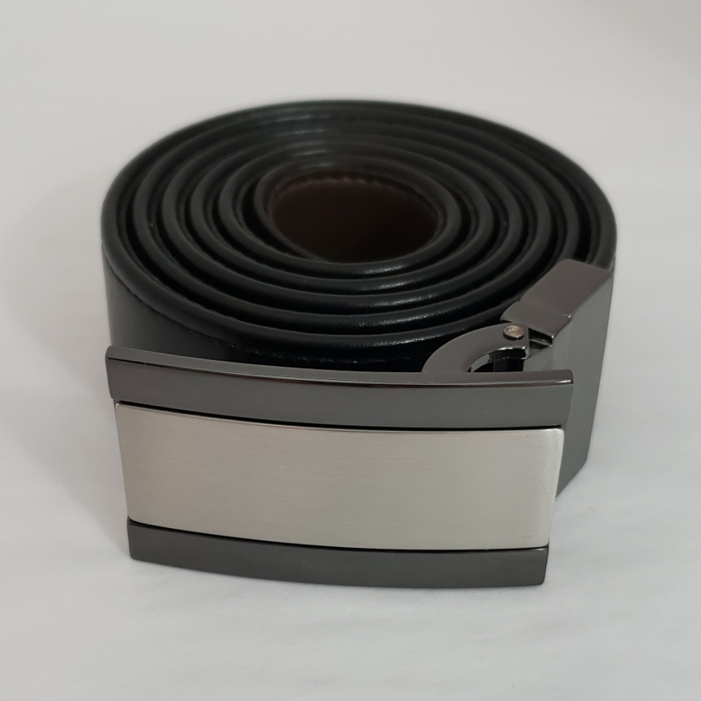 Van Heusen Black Belt
